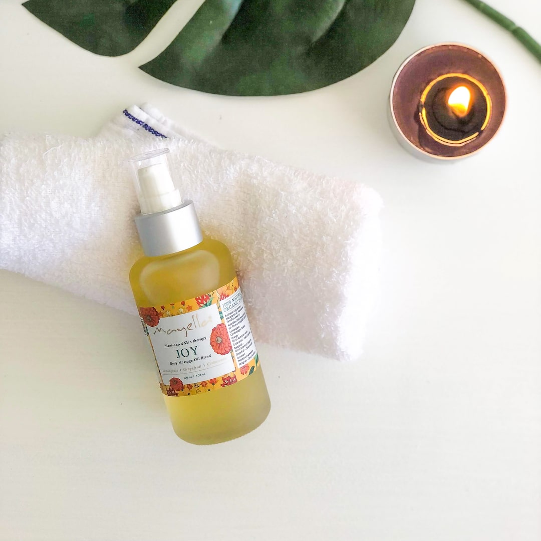 Joy Massage Oil Blend: feet on the ground, head and heart in the clouds - joy full!